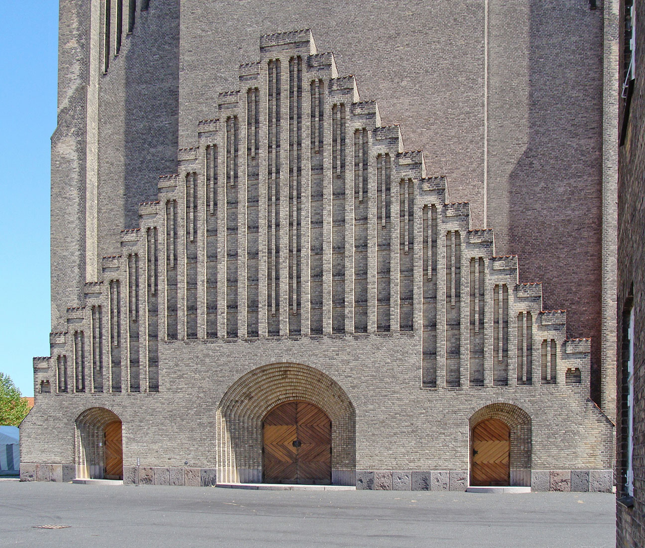 coping Ugyldigt udarbejde www.archipicture.eu - Peder Vilhelm Jensen-Klint - Grundtvig's Church