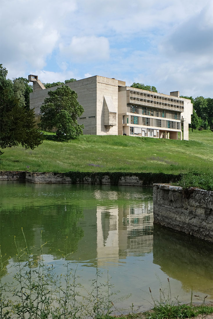 Le Corbusier - Couvent Sainte-Marie de la Tourette