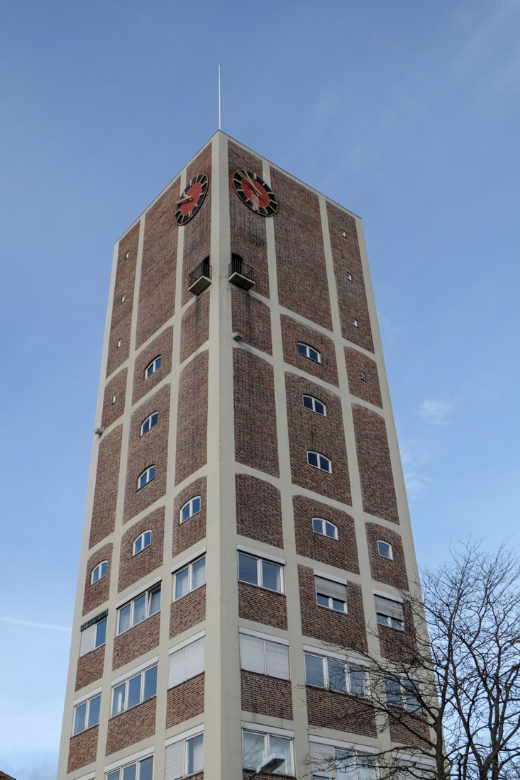 Paul Bonatz - Kornwestheim Town Hall with Water Tower