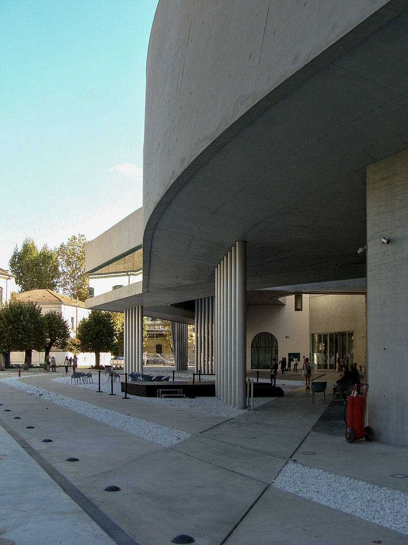 Zaha Hadid - MAXXI Museum of XXI Century Arts