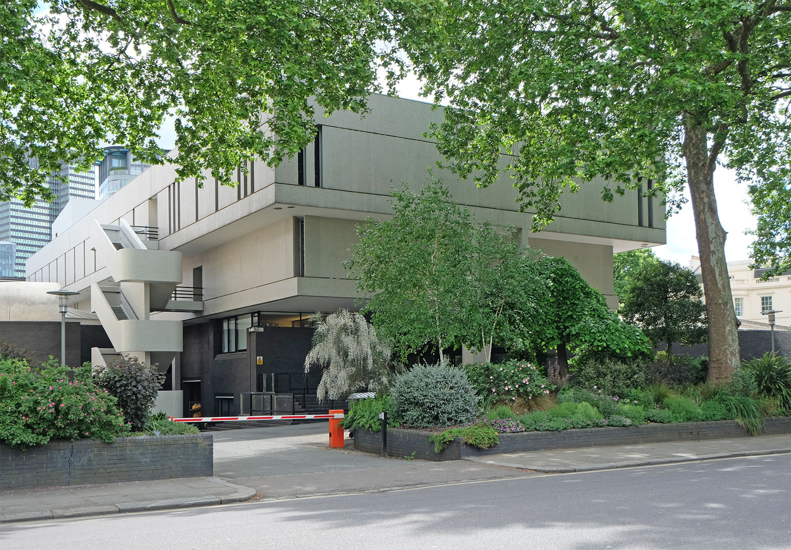 Denys Lasdun - Royal College of Physicians