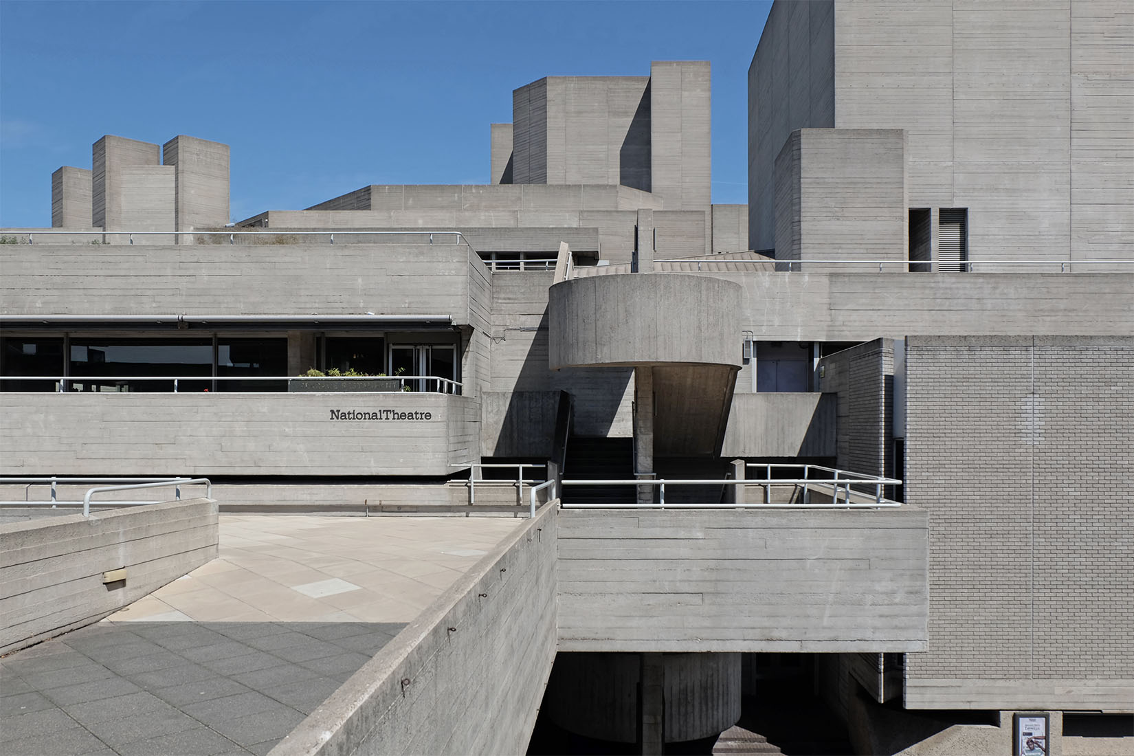 Denys Lasdun - Royal National Theatre London