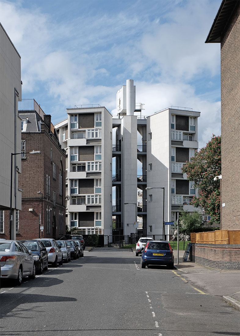 Denys Lasdun - Sulkin House London