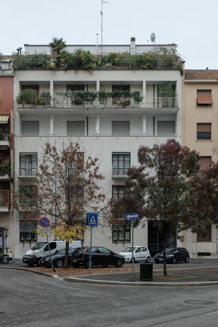 Asnago Vender - Apartment Building Via Euripide 9, Milano