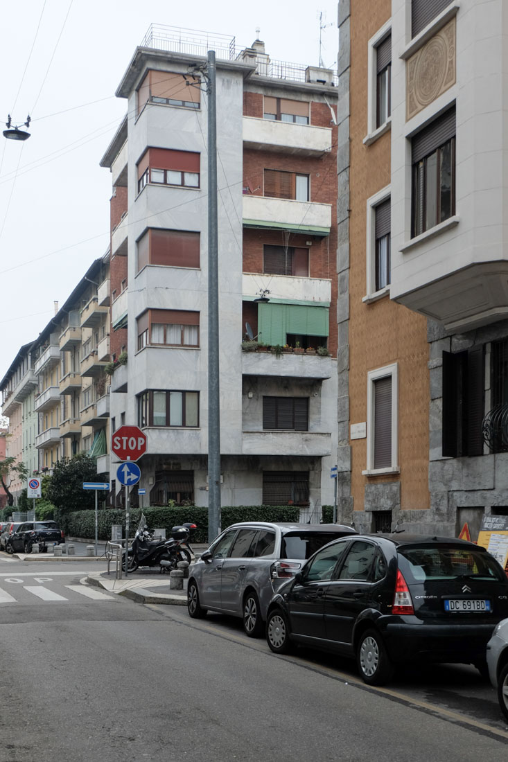 Asnago Vender - Apartment Building Via Mose Bianchi