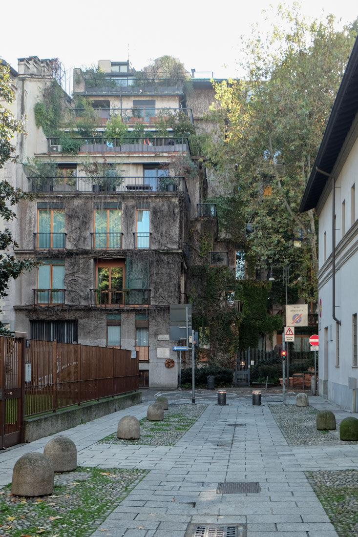 BBPR - Residential Complex Via Cavalieri del Santo
                Sepolcro, Milan