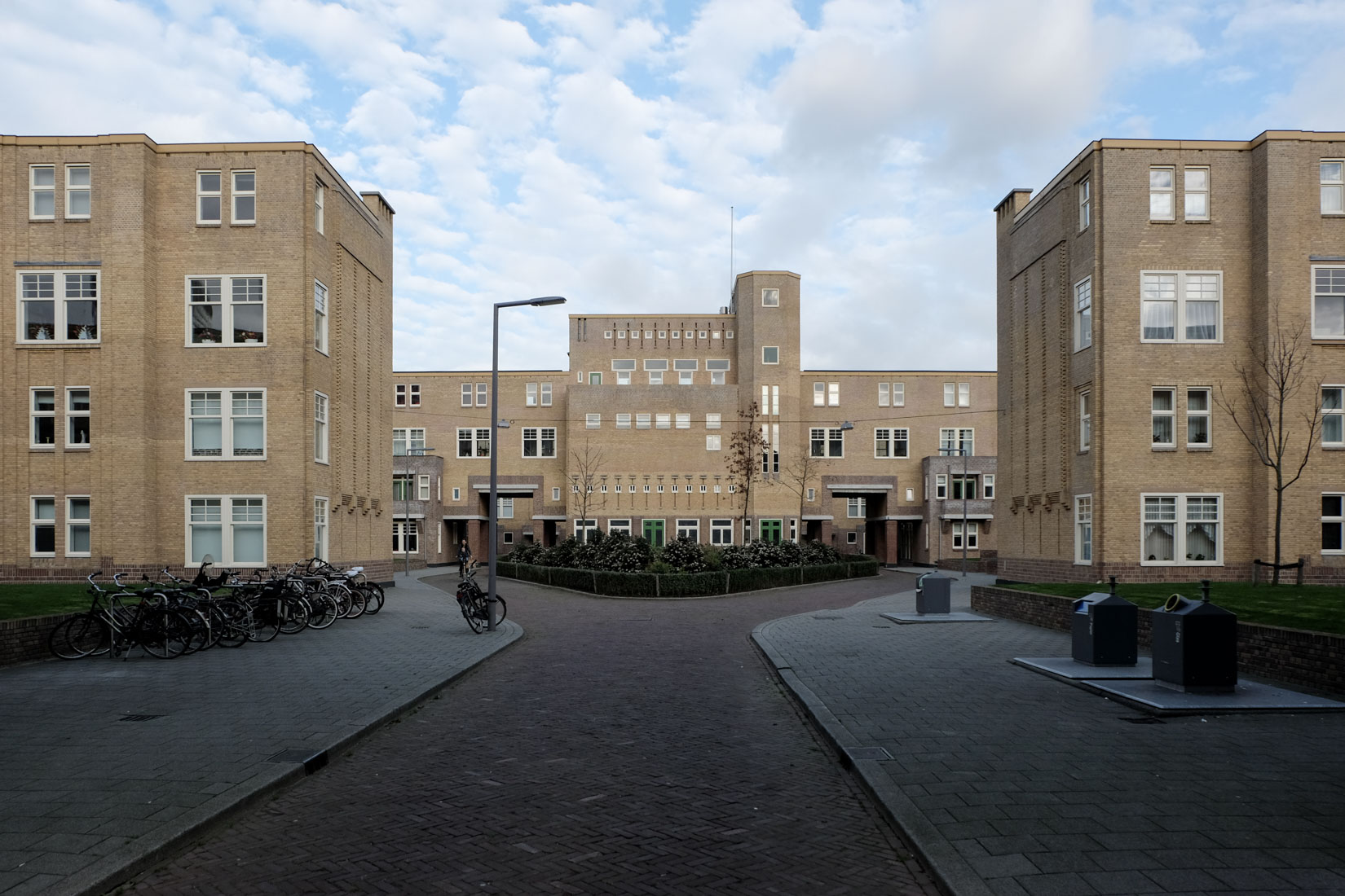 Michiel Brinkman - Justus van Effen Complex