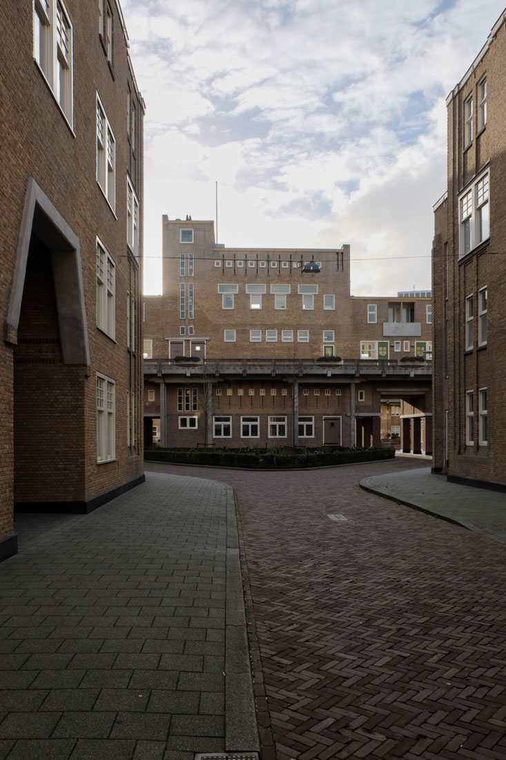 Michiel Brinkman - Justus van Effen Complex
