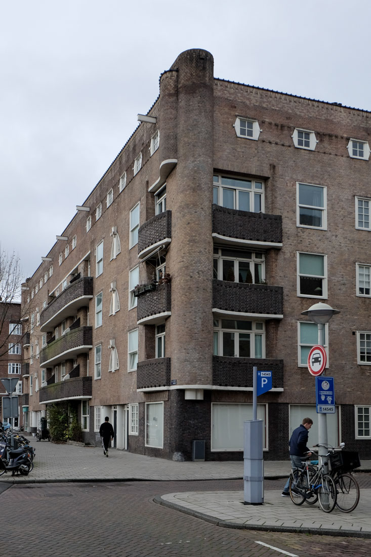 Michel de Klerk - Vrijheidslaan Housing 