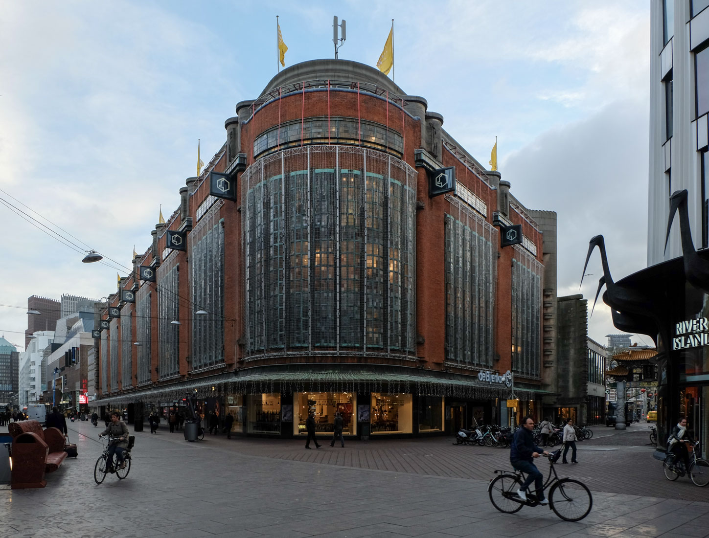  Piet Kramer - Department Store De Bijenkorf