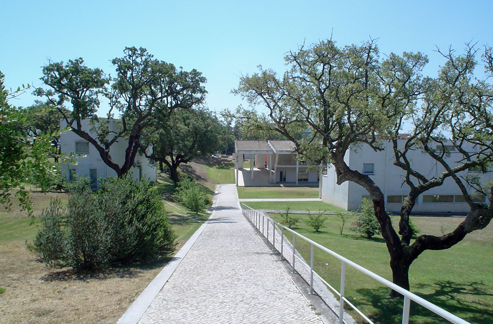 lvaro Siza Vieira - Teacher Training School Setbal