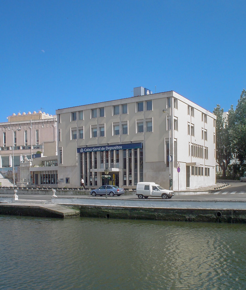 Fernando Tavora - Caixa Geral de Depsitos Aveiro