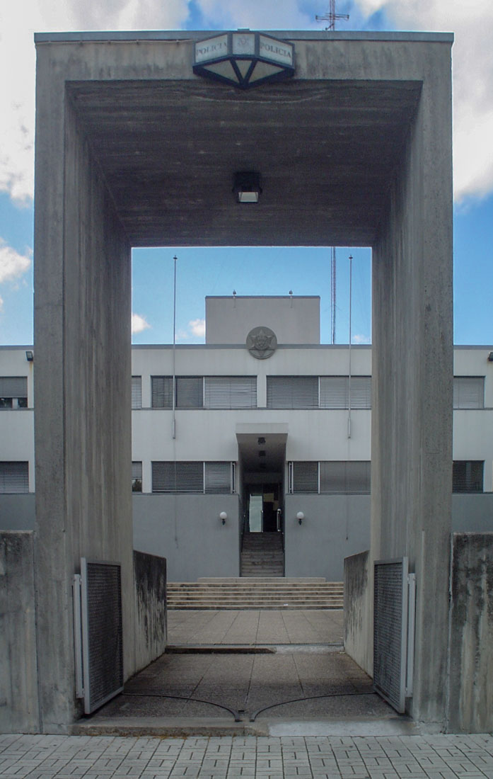 Fernando Tavora - Police Station Guimaraes