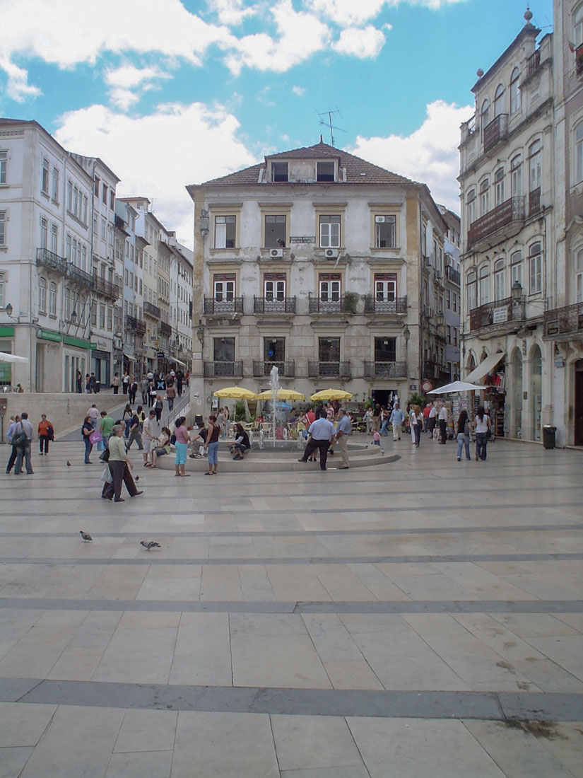 Fernando Tavora - Praça 8 de Maio Coimbra