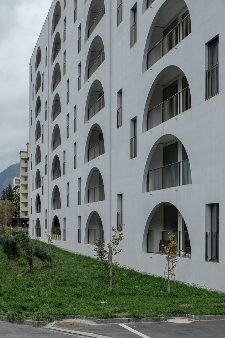 Bearth & Deplazes - Apartment Building Arcadas