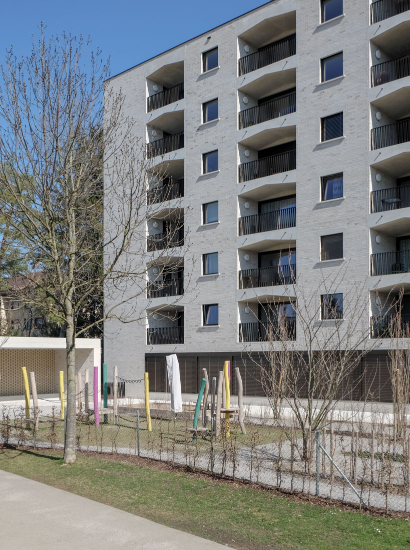 Bearth & Deplazes - Apartment Building Hirzenbach