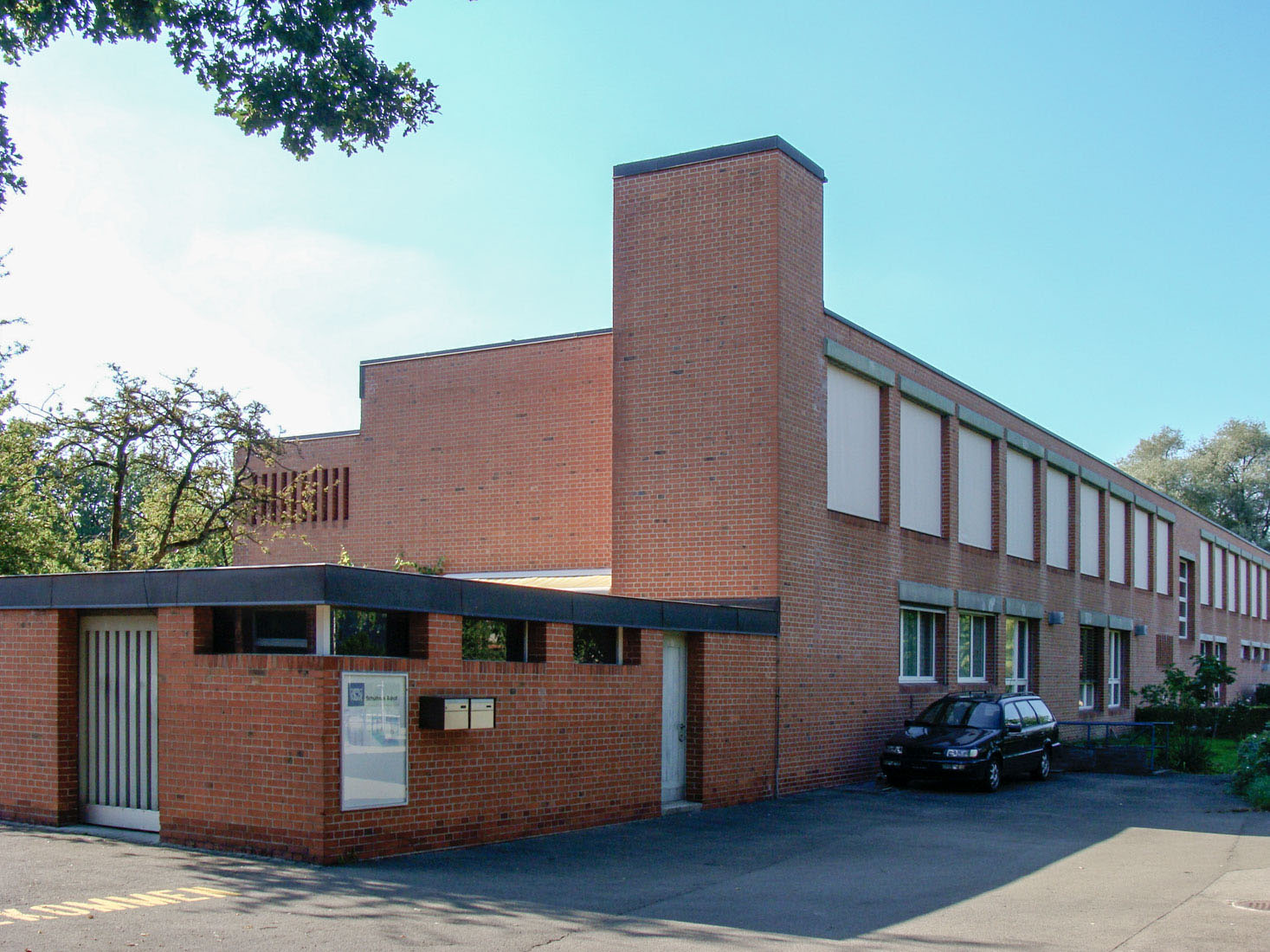 Ernst Gisel - Auhof School Building & Swimmingpool