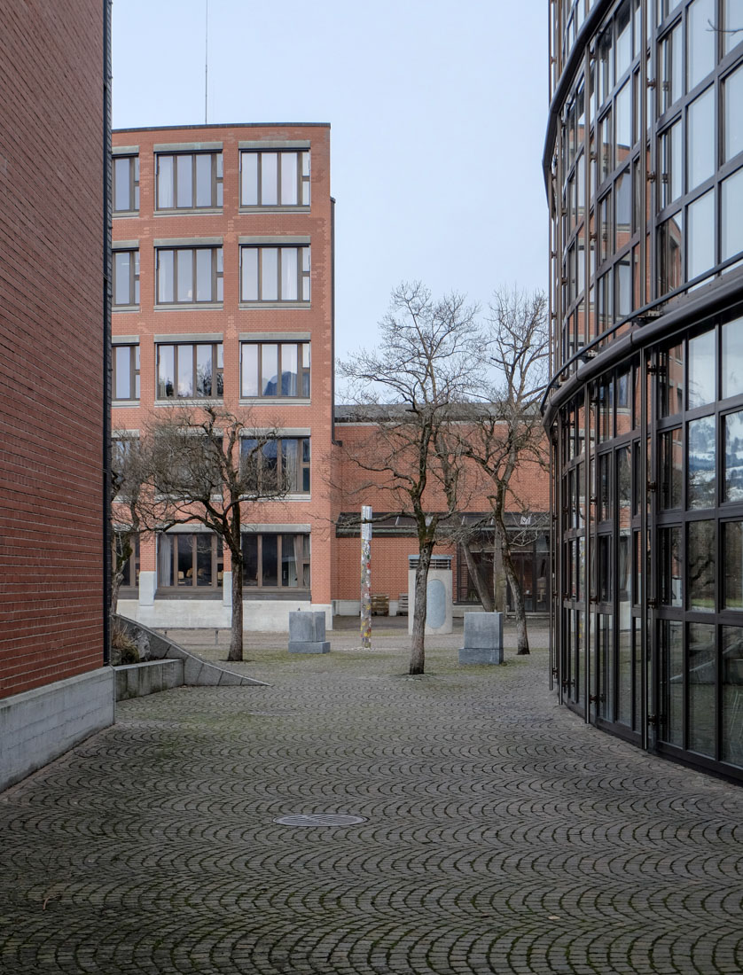 Ernst Gisel - Schoolcentre Mhleholz Vaduz