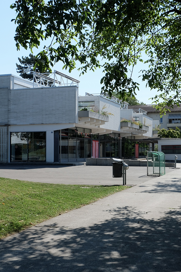 Peter & Klimentina Kamm - Letzi Schoolbuilding
                Zug