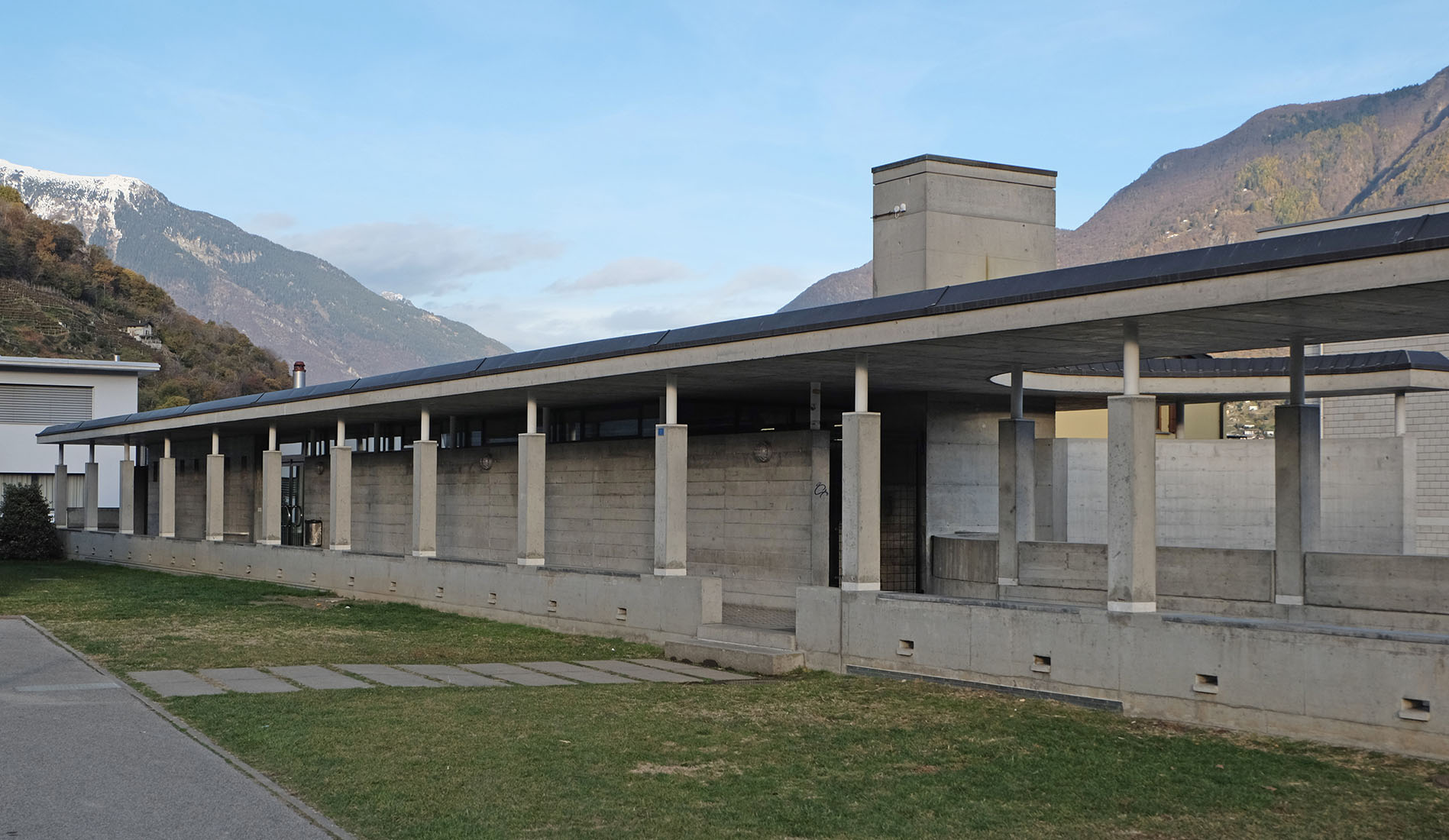 Luigi Snozzi - Gymnasium (Palestra) Monte Carasso