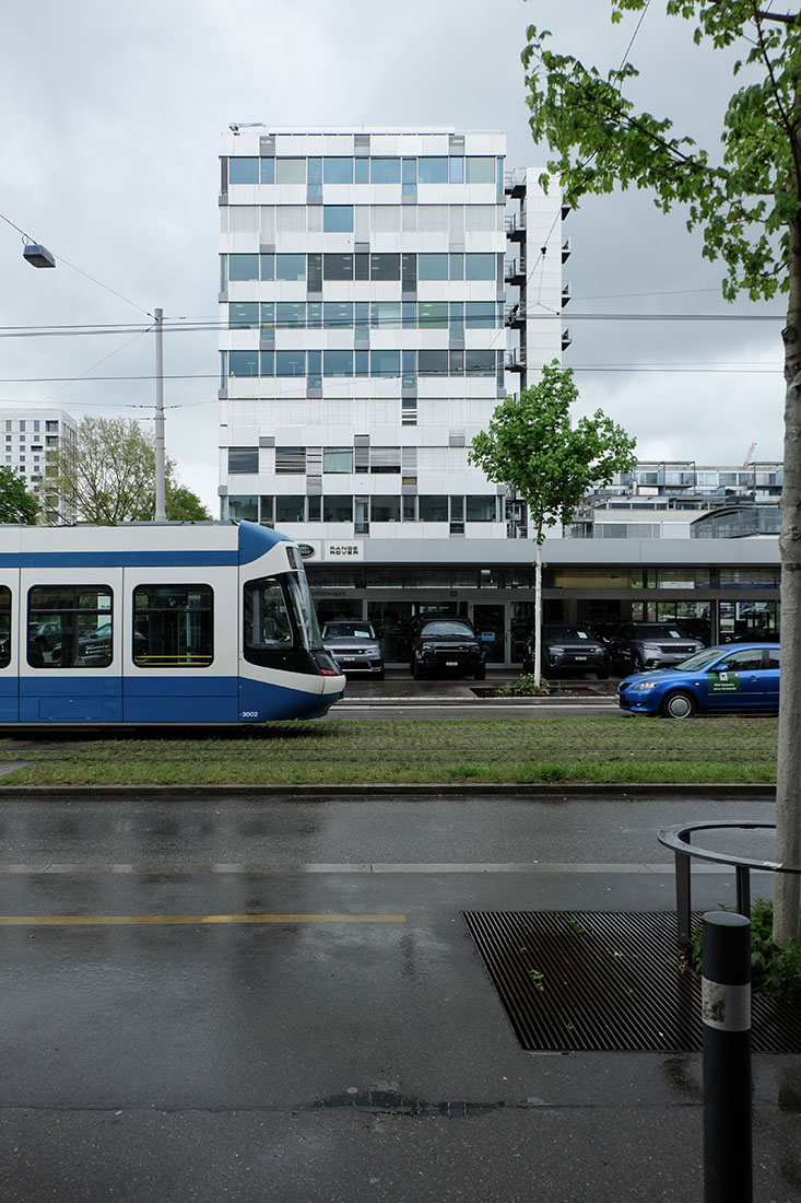 Werner Stcheli - Commercial Building
                          Badenerstrasse