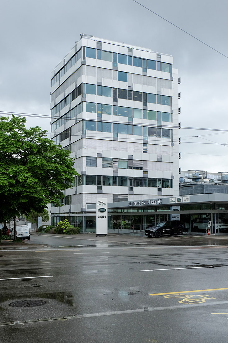 Werner Stcheli - Commercial Building
                          Badenerstrasse