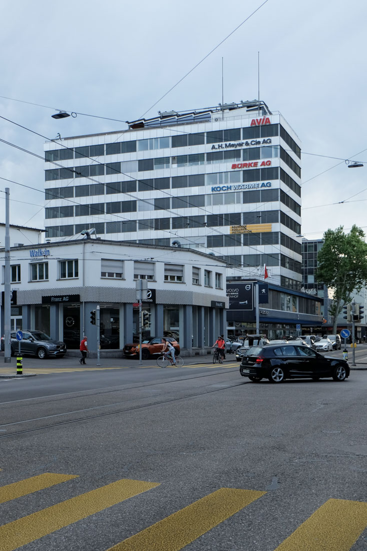 Werner Stücheli - Office Building
                          "Franz"