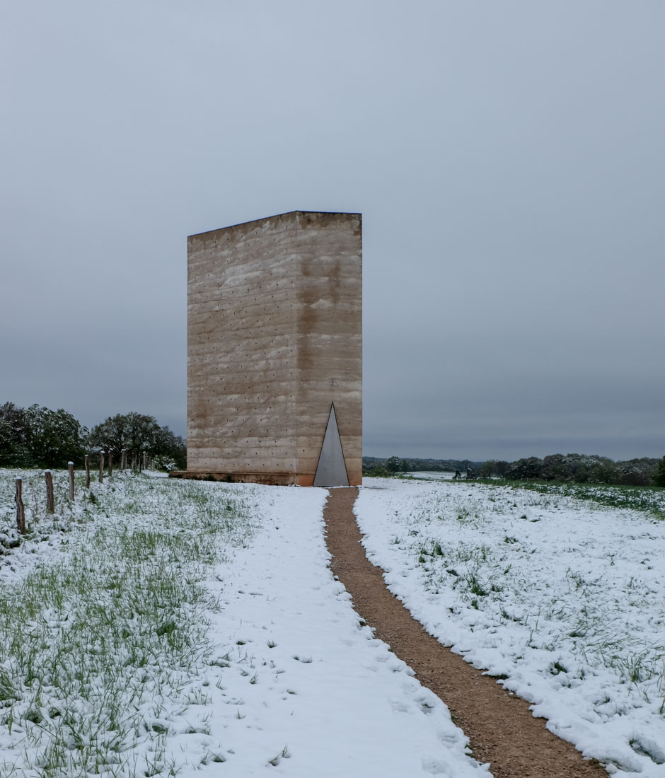 Peter Zumthor - Bruder-Klaus Field Chapel
