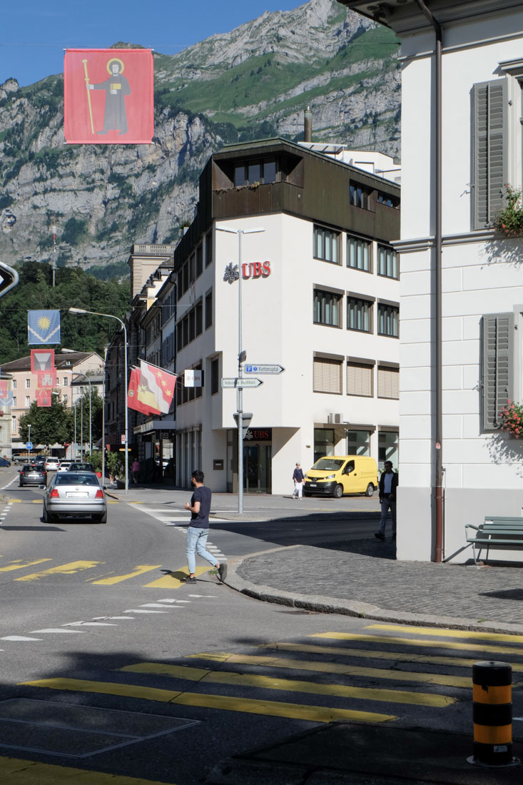 Jakob Zweifel - Bank Branch and Office Building Glarus