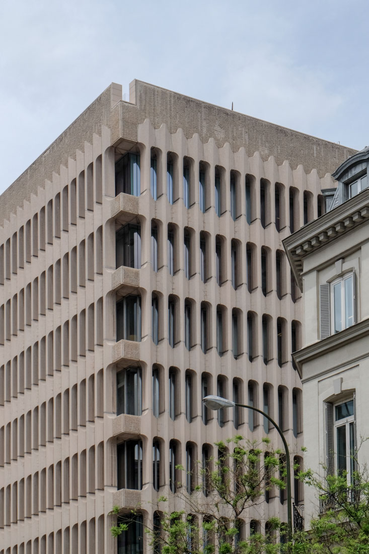 Eleuterio Poblacin Knappe - Edificio Beatriz Madrid
